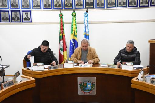 Câmara de Vereadores de Colinas aprova três projetos de lei